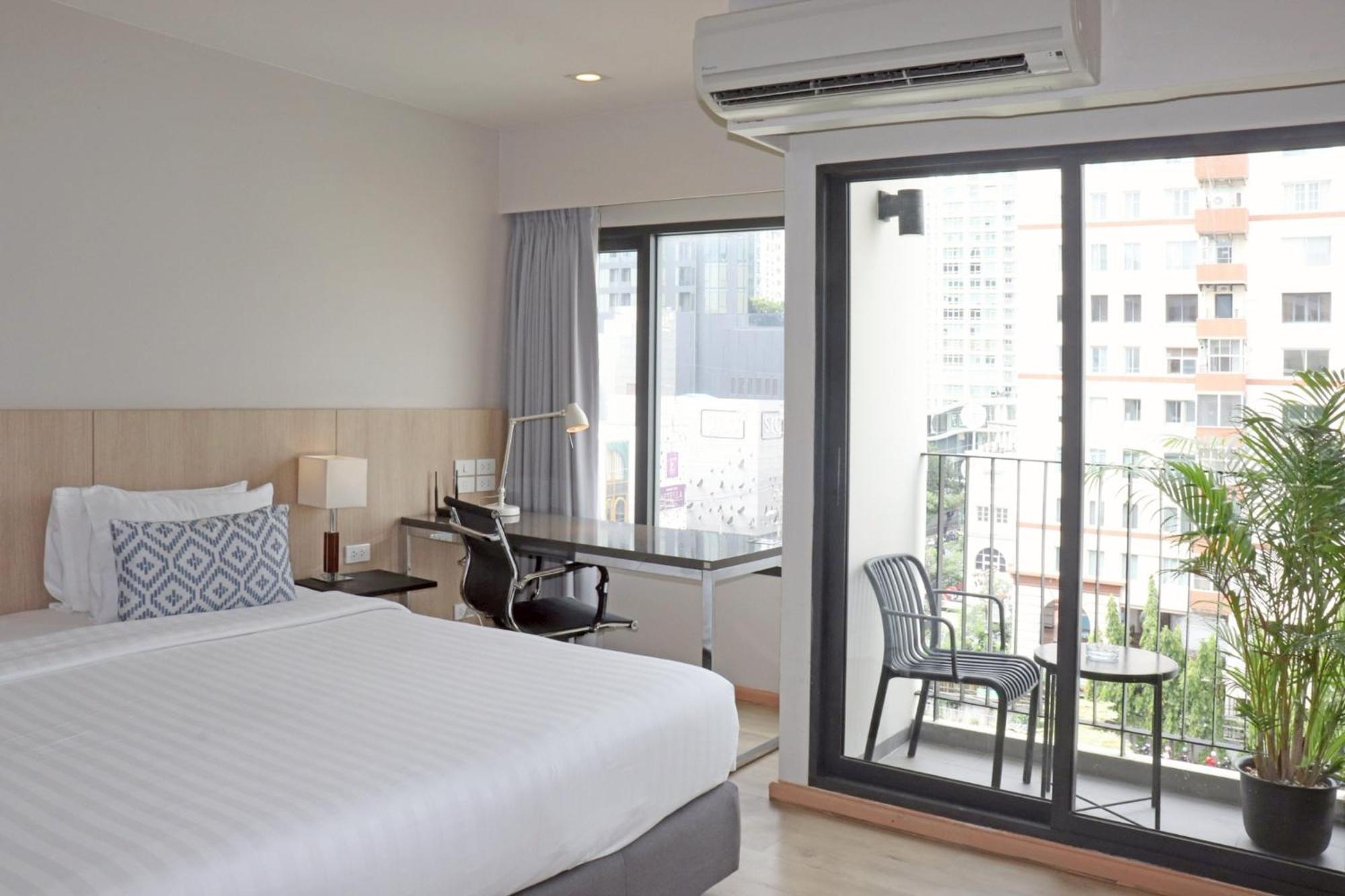 The Residence On Thonglor By Uhg Bangkok Exterior photo