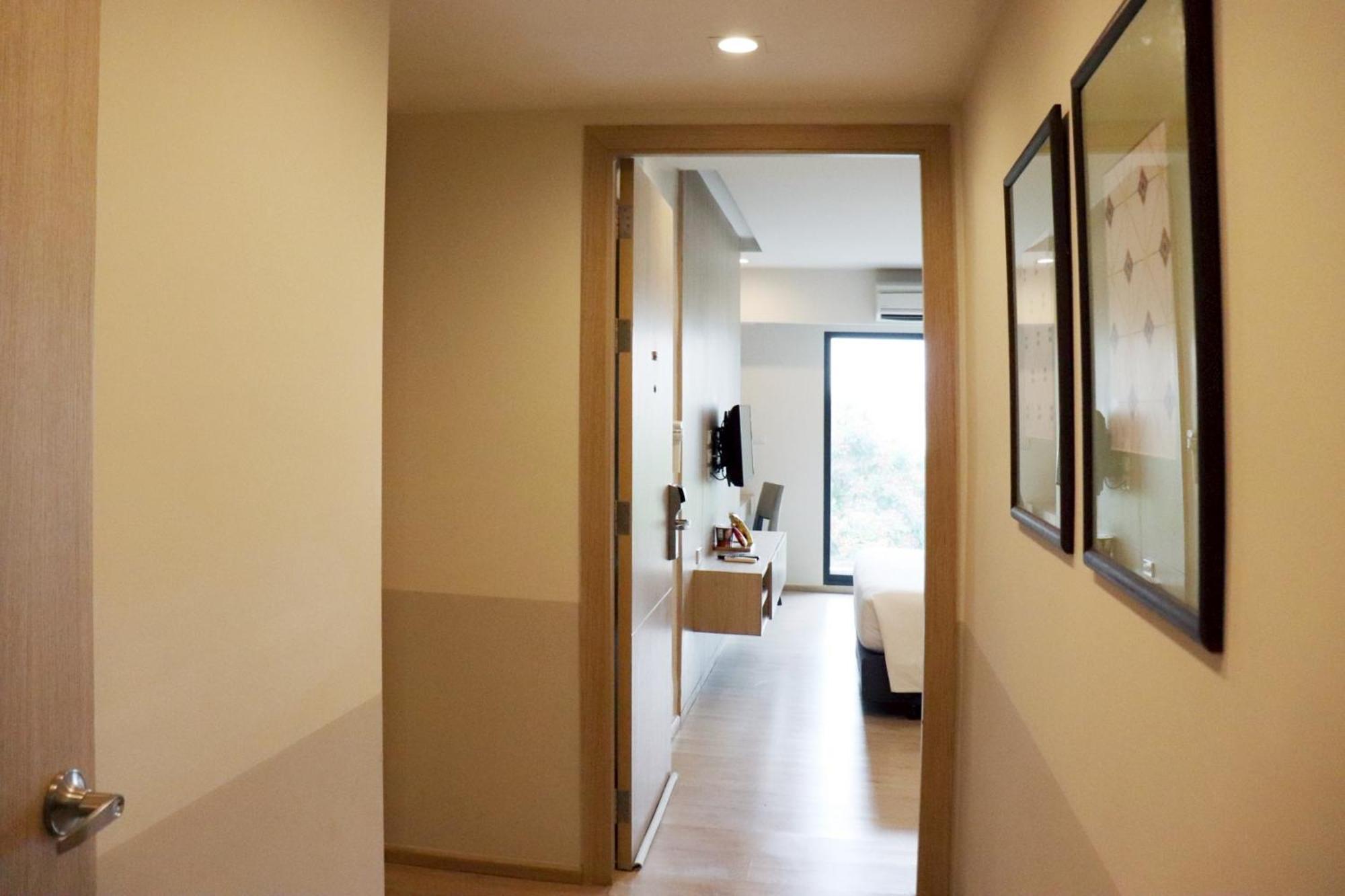The Residence On Thonglor By Uhg Bangkok Exterior photo