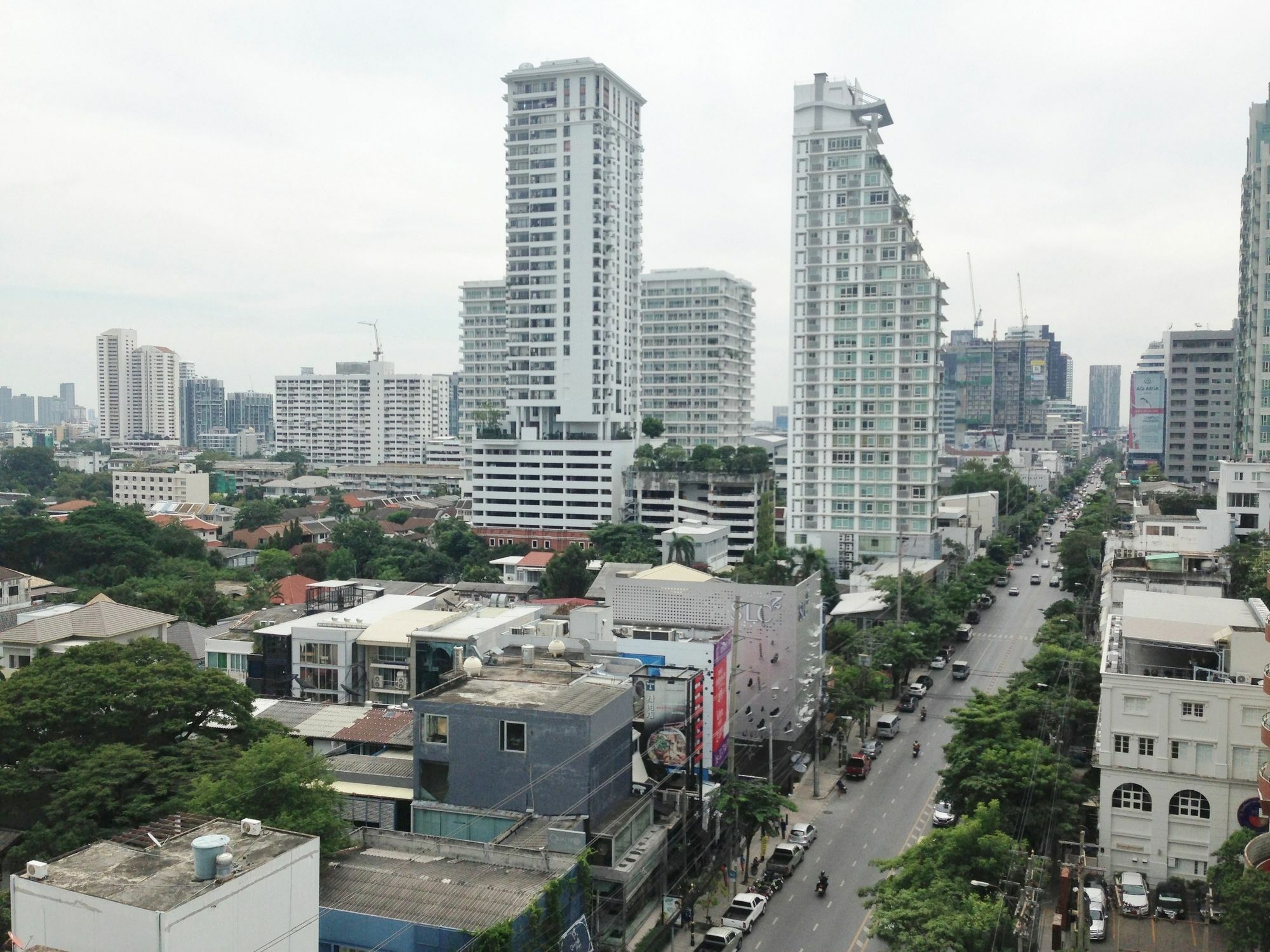 The Residence On Thonglor By Uhg Bangkok Exterior photo